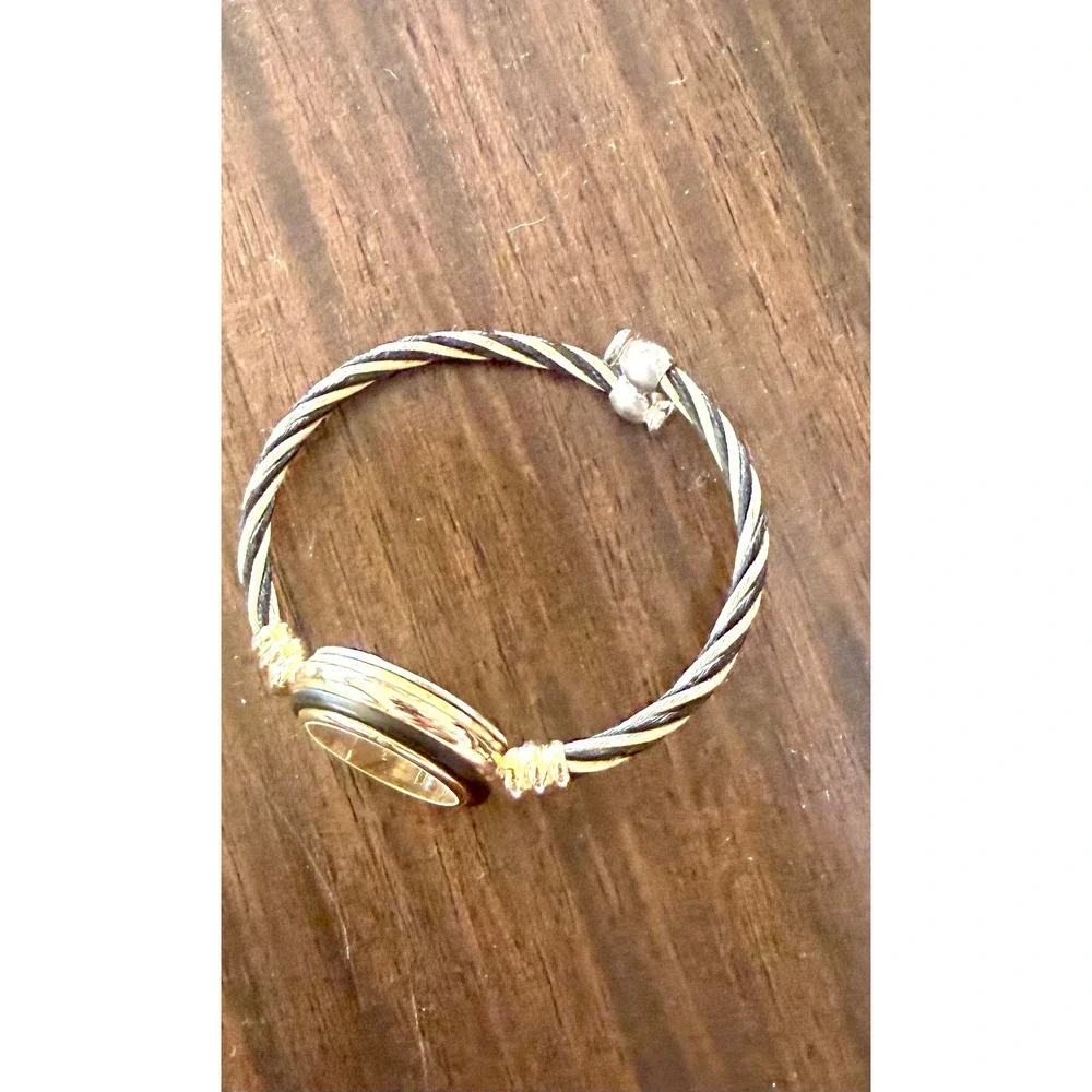 Lot of 2 Women's Vintage Style Quartz Bangle Watches Gold Tone Working